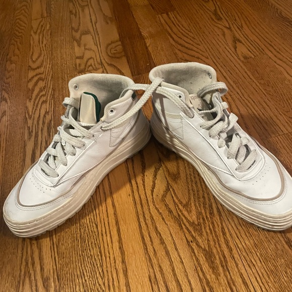 Reebok Wo Club C Geo Mid Sneaker - Picture 11 of 12